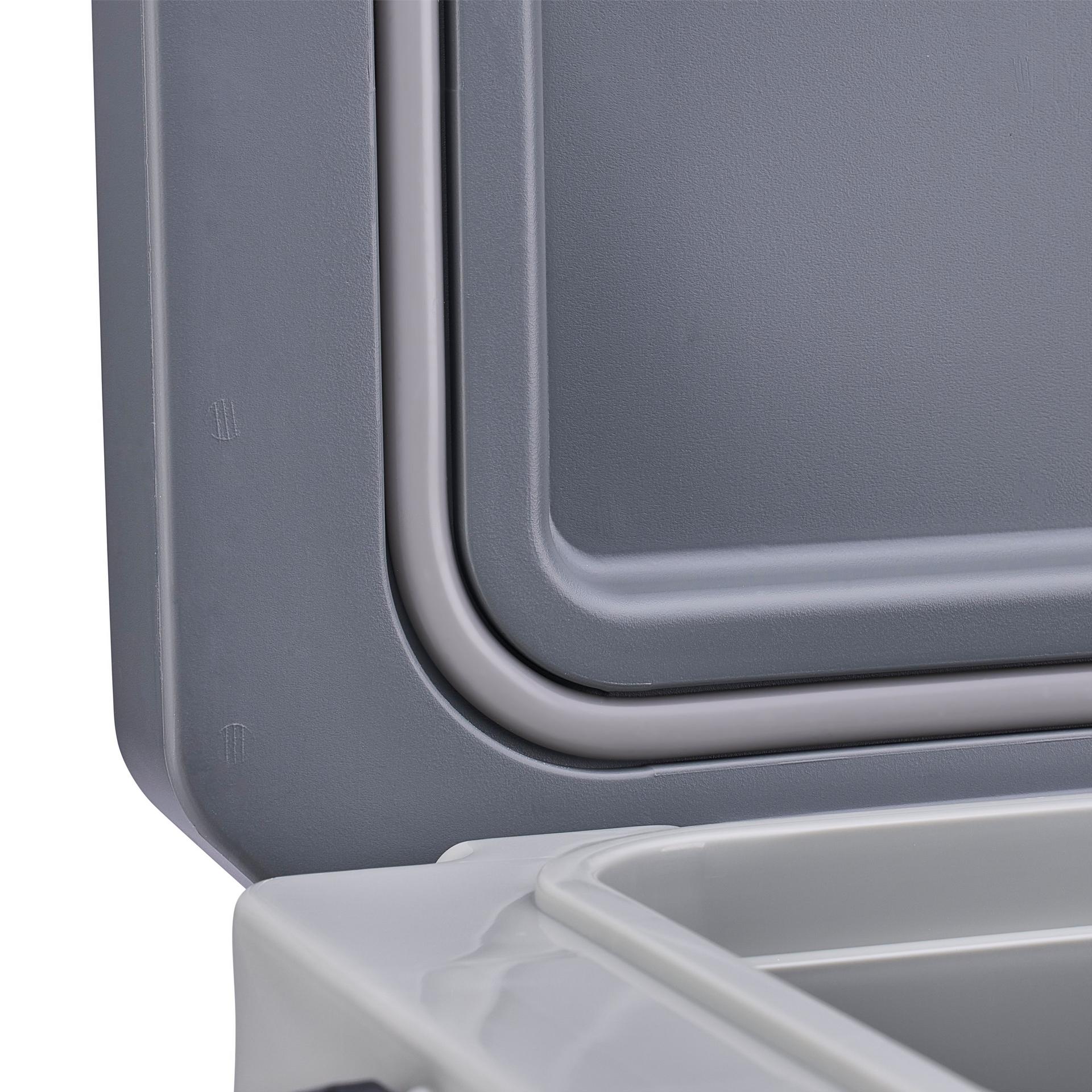 Frost? Cooler 32 Quart (30 L) - Image 12